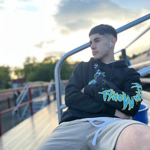 Meet your Posher, Roger